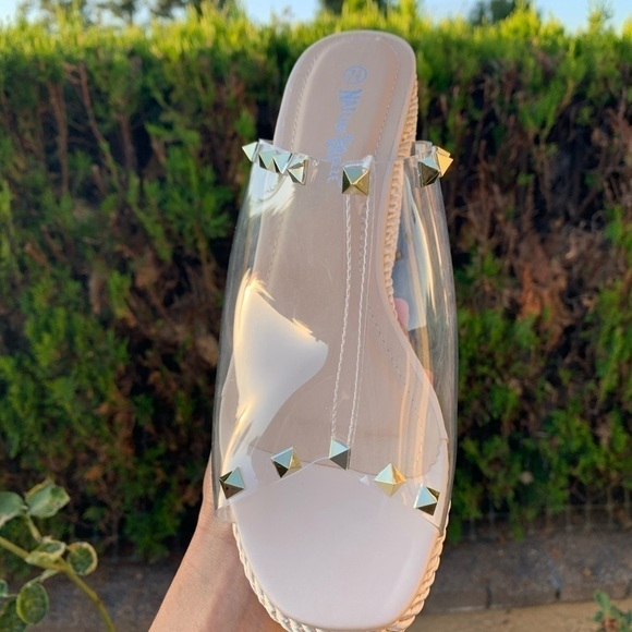 Modern and sophisticated Clear Rockstud Rope Espadrilles Wedges Sandals - Picture 3 of 12